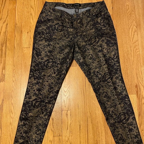 Ashley Steward Black & Gold Printed Denim Pants - Picture 2 of 5